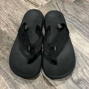 Chaco Chillos Black Flip Flops Sz 9